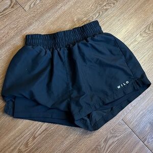 Wilo The Label Women’s 2 In 1 Running Short Black Athletic Workout Size Large